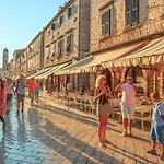 Old Town Charm Apartment